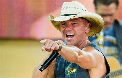 Kenny Chesney Calls Cop And Apologizes For Saying He Had Died Report