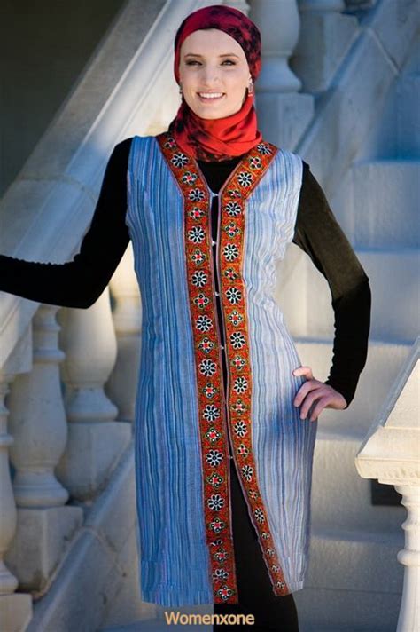 Trendy And Simple Islamic Long Dresses For Muslim Women