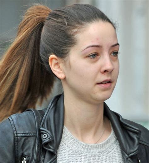 Make Up Free Zoella Looks Almost Unrecognisable Without