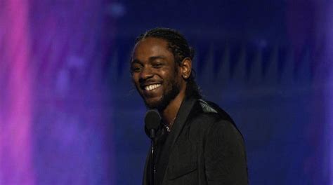 Kendrick Lamar Unveils All Star Black Panther Soundtrack Mtv Uk