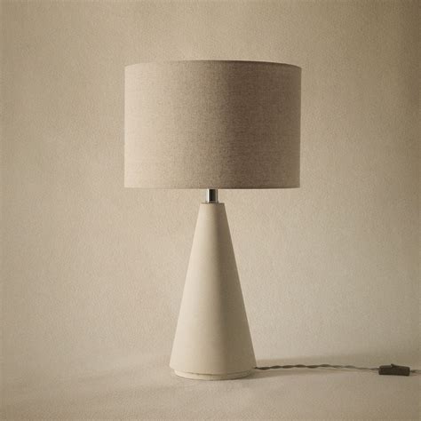 image    product lamp  cement grey base   lamp inspiration lamp black table
