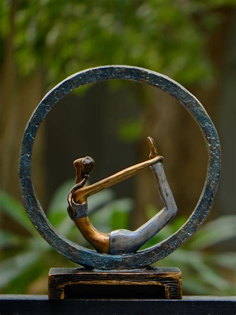 yoga pose figurine pose   bent chair keramiek