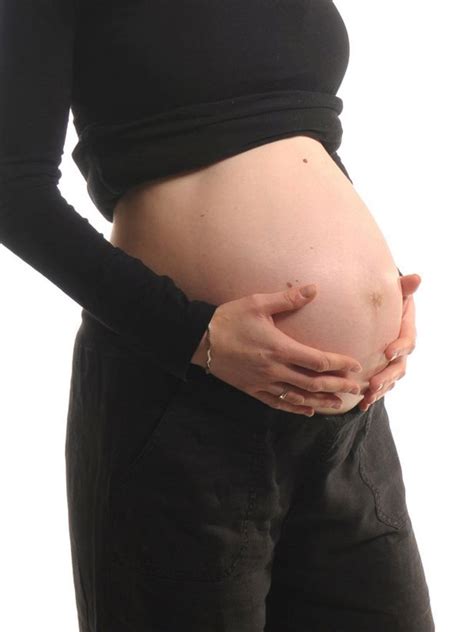 scientists reveal the foods that pregnant women crave the most and