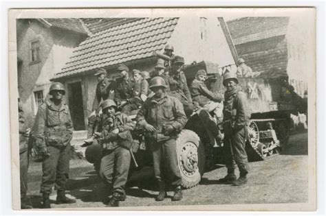 [american Soldiers With Captured Waffen Ss] Side 1 Of 2 The Portal