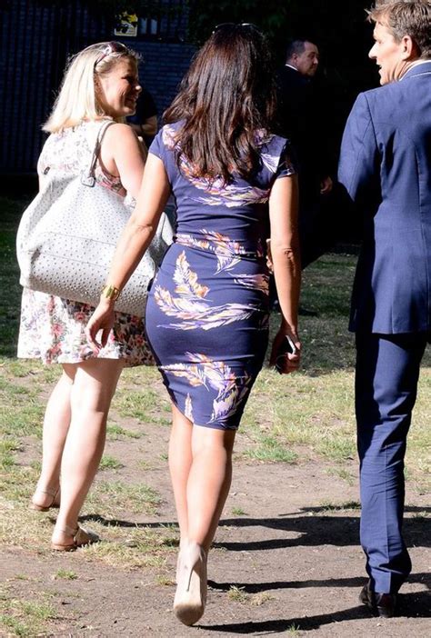 Susanna Reid Goes For Rear Of The Year Award In Skintight