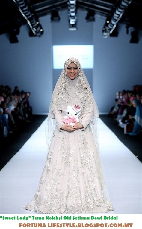 jakarta fashion week 2017 inspirasi “sweet lady” tema koleksi oki setiana dewi bridal hijabs