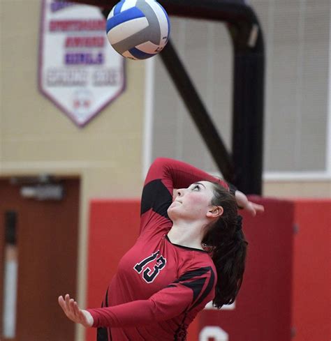 Hs Girls Volleyball Cumberland Valley Loses Nip And Tuck 5 Setter With