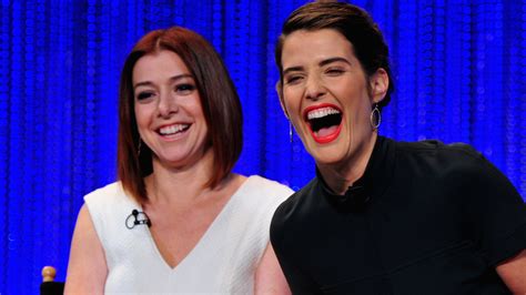 alyson hannigan crosses fingers for third tv show as how i met your