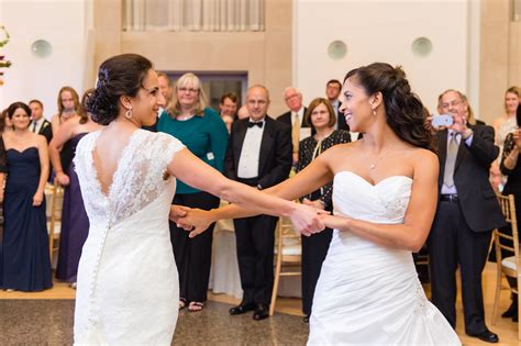 wedding advice and tips for your first dance