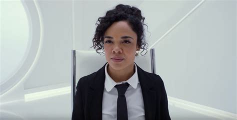 the universe expands in first trailer for men in black