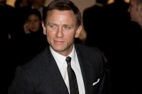 5 Reasons Why We Can T Get Enough Of James Bond S Daniel Craig Film Daily