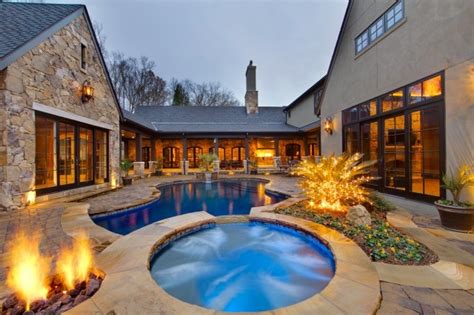 amazing courtyard house plans pool house plans courtyard pool