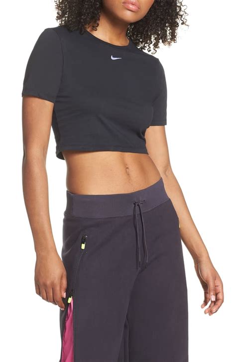 Nike Sportswear Slim Fit Crop Top Best Nike Workout Clothes For Women