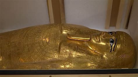 stolen ancient egyptian coffin  display   yorks metropolitan