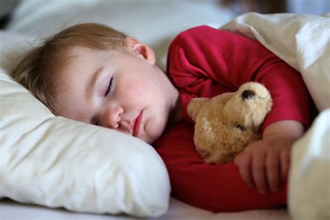 bekommst du dein kind dazu im eigenen bett zu schlafen
