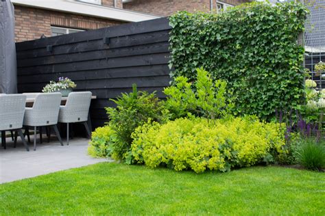 groene tuin inspiratie garden edging garden fence diy garden garden decor garden ideas