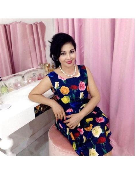 12 Potret Ibu Sandra Dewi Masa Muda Disorot Mirip Jessica Mila