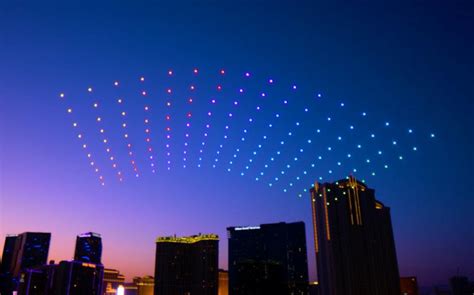 verge aero performs drone light show   experiential marketing summit rave pubs