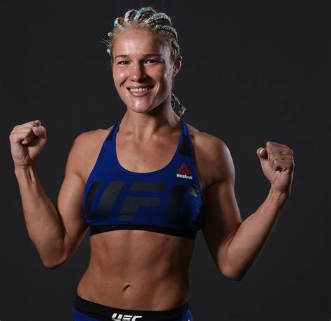 felice herrig  shes  young  beautiful    ufc  promote news scores
