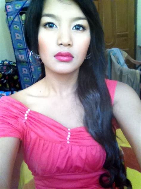 model may wathone kyaw s self taken photos