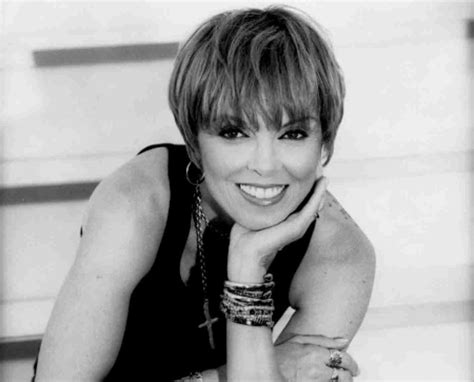 61 Hot Pictures Of Pat Benatar Which Will Make You Crazy About Her