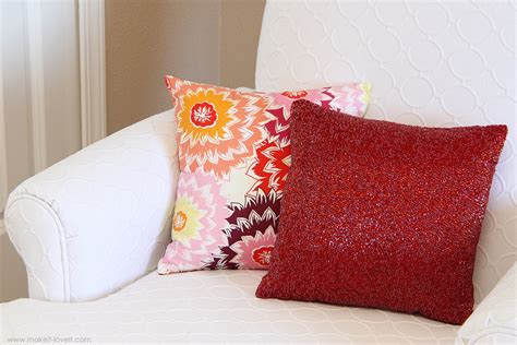 zippered pillow cover    love