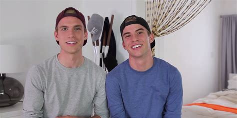 twin youtube stars rhodes bros come out as gay to dad business insider
