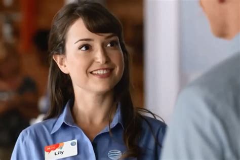 milana vayntrub — lily from those atandt ads — has a message for syrian
