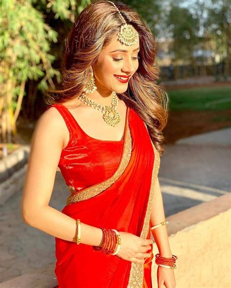 gorgeous hiba nawab  red fancy saree hibanawab fancy sarees stylish sarees saree