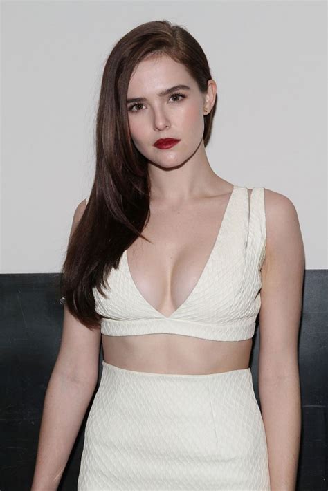naked zoey deutch added 07 19 2016 by gwen ariano