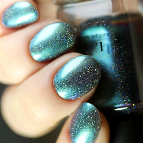 stardust  unique silver  teal holographic ultra chrome nail