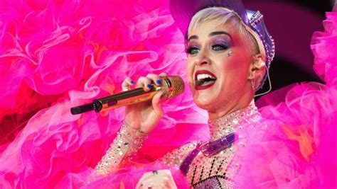 Katy Perry Showers Nz In Love But Appears To Have Left Us Out Of Her