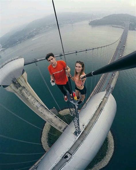 27 People Who Took Dangerous Selfies Wow Gallery Ebaum S World