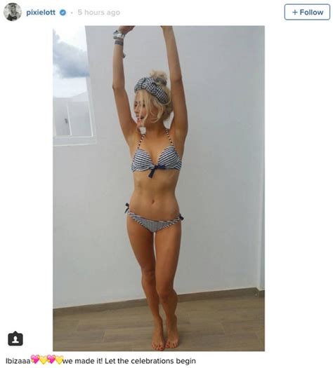 Pixie Lott Flaunts Incredible Body In Saucy Striped Bikini