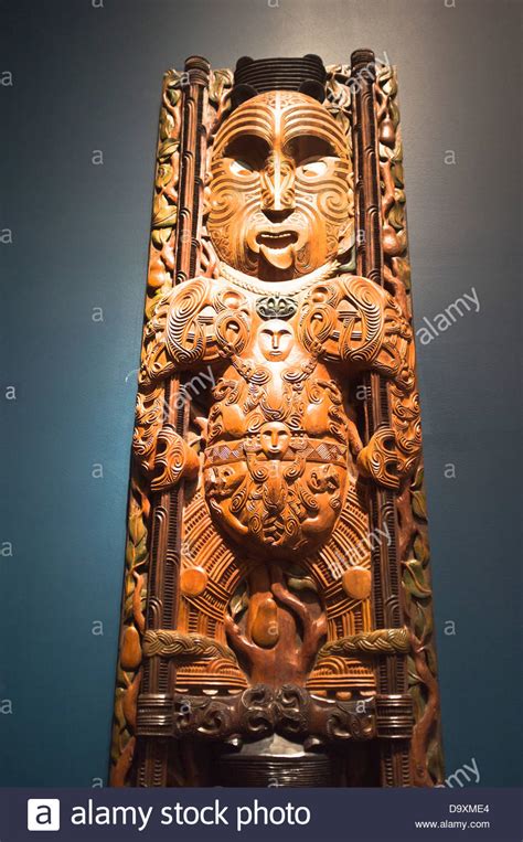 dh wellington  zealand  zealand maori carving wood