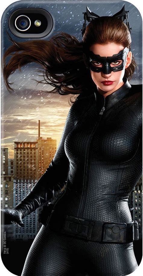 The Dark Knight Rises Catwoman En Poses Lascives Et Spot Tv