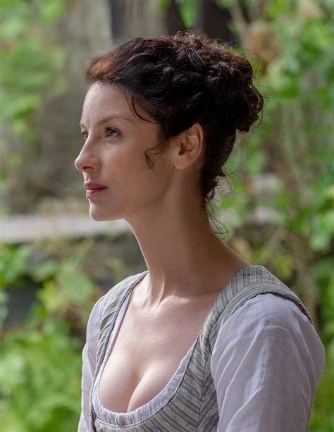 Claire Fraser Caitriona Balfe In The Watch Of Outlander On Starz
