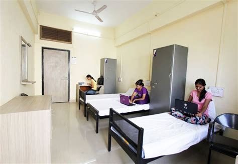 Collage Girl Hostel Bed Telegraph