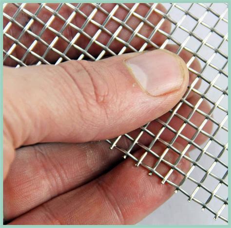 crafts mm aperture  mm wire ss grade woven wire mesh heavy