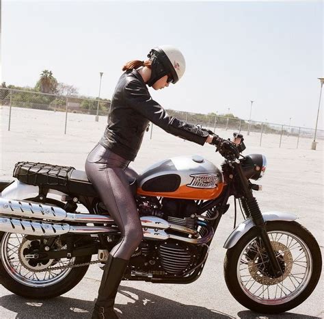 1101 best images about women motorcyclists on pinterest biker babes motorcycle girls and girl