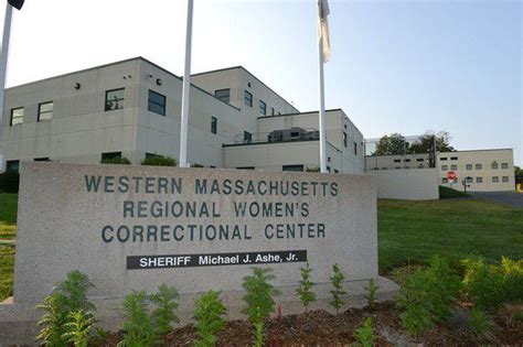 willie williamson western mass women s jail guard found guilty of