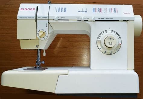 Singer Sewing Machine Model 5830c Excellent Condition Ebay
