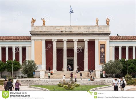 nationaal archeologisch museum athene griekenland redactionele foto image  grieks