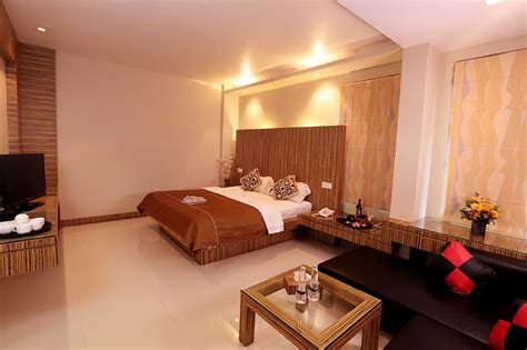 executive suite rooms