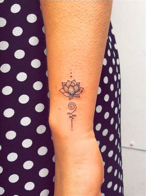 20 Beautiful Wrist Tattoo Ideas Wrist Tattoos For Women Unalome