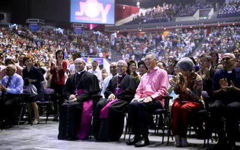Philippine Ambassador Joins Sg50 Thanksgiving Mass In