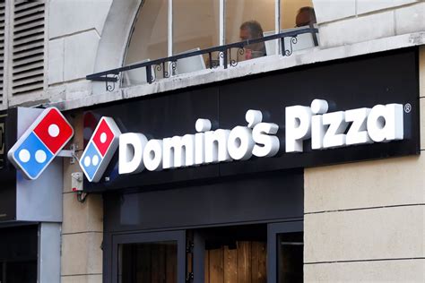 dominos pizza inaugura  nuevos locales en espana en dos meses  genera  nuevos empleos