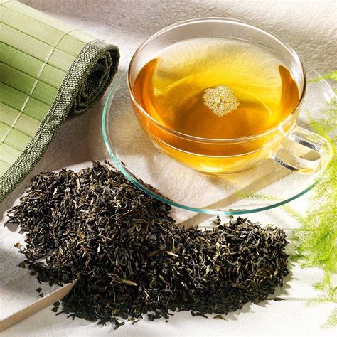 gruener tee tee aus assam gruentee kaufen
