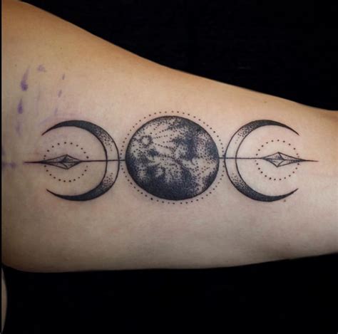 love    moon   tattoos martinaeimile