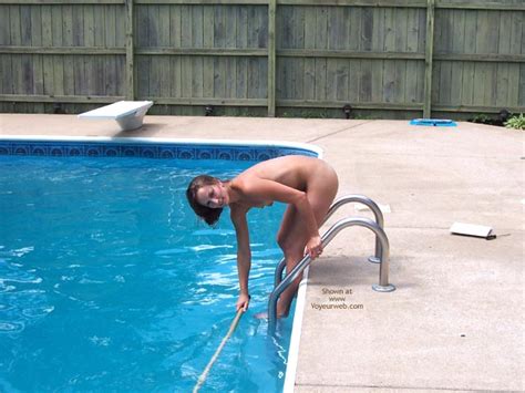 Cleaning The Pool Nude May 2004 Voyeur Web Hall Of Fame